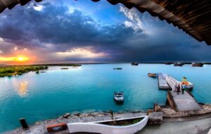 زمستان کجا بریم؟ / دانستنی های سفر به قشم + معرفی جذابیت های گردشگری جزیره قشم زمستان کجا بریم؟ / دانستنی های سفر به قشم + معرفی جذابیت های گردشگری جزیره قشم