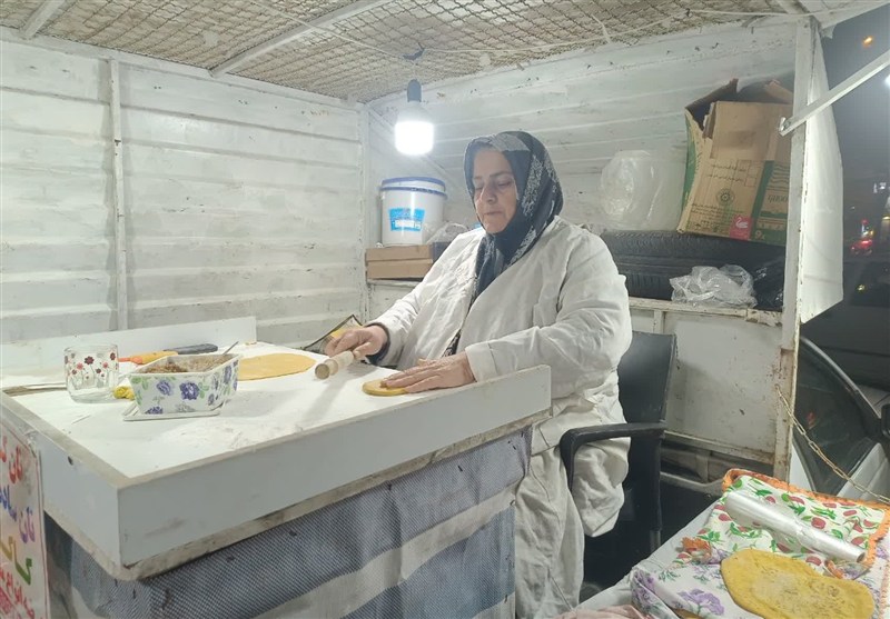 سه خواهر زیر سقف آسمان گیلان؛ روایت زنانی که نان زندگی را با دستان خود میپزند اخبار استان گیلان , اخبار رشت ,