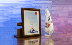 سه کلیک، از شرکت هواپیمایی امارات لوح تقدیر دریافت کرد سه کلیک، از شرکت هواپیمایی امارات لوح تقدیر دریافت کرد