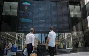 شاخص بورس رکورد زد / این روزها در بورس چی بخریم؟ شاخص بورس رکورد زد / این روزها در بورس چی بخریم؟