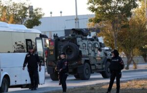 شورش مسلحانه داعش در ترکیه/ ۷ پلیس تا کنون زخمی شدند شورش مسلحانه داعش در ترکیه/ ۷ پلیس تا کنون زخمی شدند