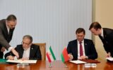 عراقچی ۳ سند همکاری با بلاروس امضا کرد/ موضوع این اسناد چیست؟ عراقچی ۳ سند همکاری با بلاروس امضا کرد/ موضوع این اسناد چیست؟