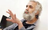 علیرضا کوشکجلالی «پابرهنه، لخت، قلبی در مشت» را به صحنه میبرد علیرضا کوشکجلالی «پابرهنه، لخت، قلبی در مشت» را به صحنه میبرد