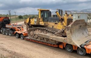 فاجعه در اصفهان/ تخریب شبانه آثار تاریخی با بولدزر فاجعه در اصفهان/ تخریب شبانه آثار تاریخی با بولدزر