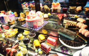 قیمت شیرینی و کیک شب یلدایی تغییری نخواهد داشت قیمت شیرینی و کیک شب یلدایی تغییری نخواهد داشت