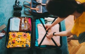 لوازم مهم مسافرت / وسایلی که در سفر نیاز دارید لوازم مهم مسافرت / وسایلی که در سفر نیاز دارید