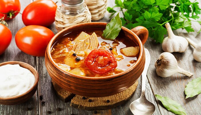 لیستی از چند غذای روسی که هر ایرانی باید امتحان کند لیستی از چند غذای روسی که هر ایرانی باید امتحان کند