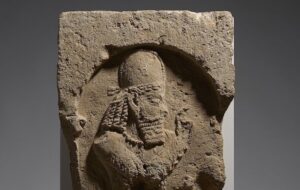 مجسمه سرباز ساسانی به ایران بازگشت مجسمه سرباز ساسانی به ایران بازگشت