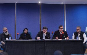 مراقبت از تئاتر شهر امر مقطعی نیست؛ حریم «باز» است نه «بسته»! مراقبت از تئاتر شهر امر مقطعی نیست؛ حریم «باز» است نه «بسته»!