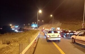 مسافران در ترافیک مازندران گیر کردند مسافران در ترافیک مازندران گیر کردند