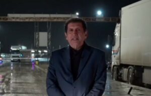 مشکل همه کامیونهای معطل مانده در مرز آستارا تا ۴۸ ساعت آینده رفع میشود مشکل همه کامیونهای معطل مانده در مرز آستارا تا ۴۸ ساعت آینده رفع میشود