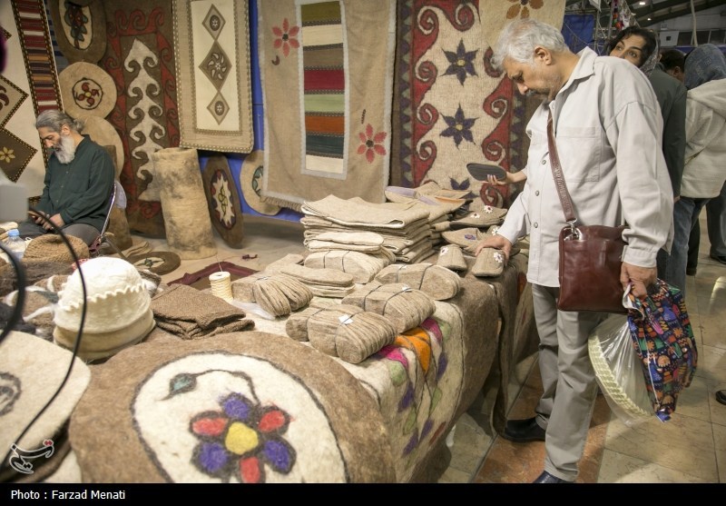 مصائب بیپایان هنرمندان صنایعدستی ایران/ هنری که قربانی سیاستهای ناکارآمد شد! اخبار کرج , اخبار استان البرز , وزارت میراث فرهنگی، گردشگری و صنایع دستی , میراث فرهنگی ,