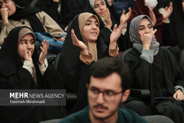 معارف دینی، کانونی است که همواره آماج هجوم دشمنان بوده است معارف دینی، کانونی است که همواره آماج هجوم دشمنان بوده است