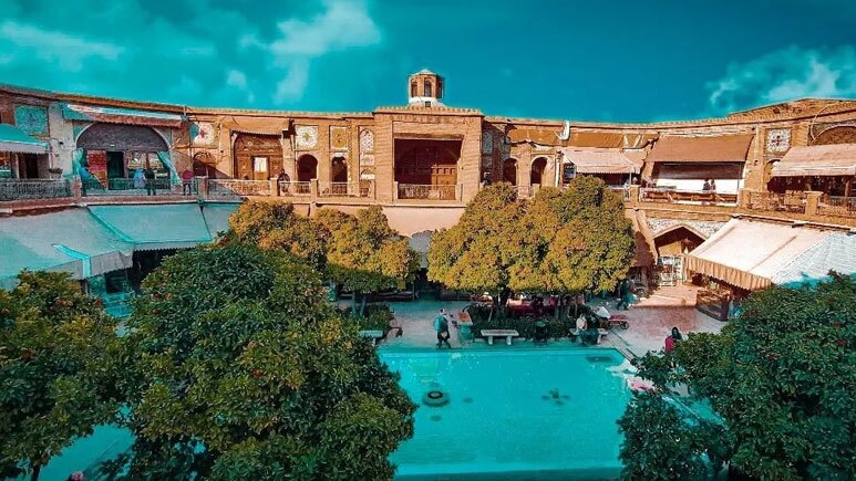 راهنمای کامل شیراز/ ۲۰ جاذبه گردشگری که حتماً باید بازدید کنید راهنمای کامل شیراز/ ۲۰ جاذبه گردشگری که حتماً باید بازدید کنید