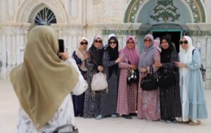 میزبانی منطقه آزاد اروند از ۱۷۰ گردشگر اهل آسیای شرقی میزبانی منطقه آزاد اروند از ۱۷۰ گردشگر اهل آسیای شرقی