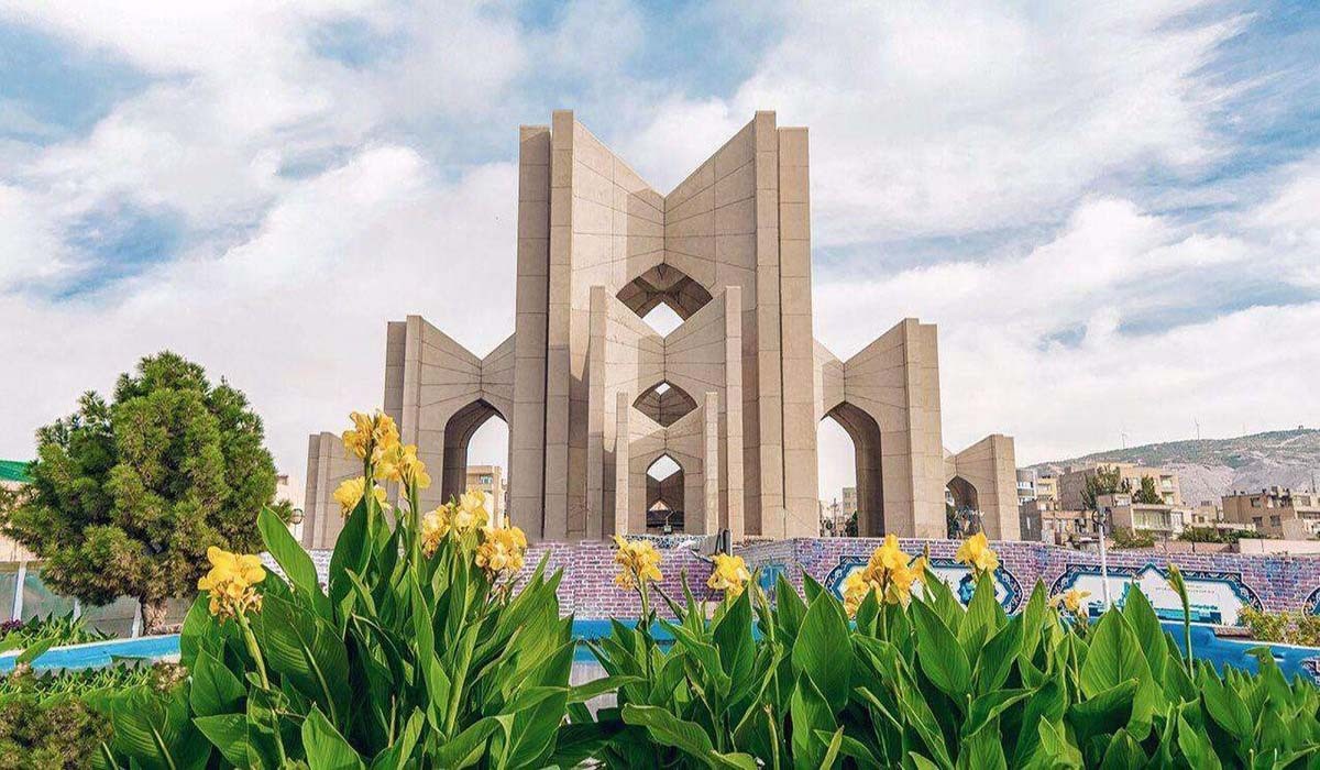 ناگفتههایی از سفر به تبریز ناگفتههایی از سفر به تبریز