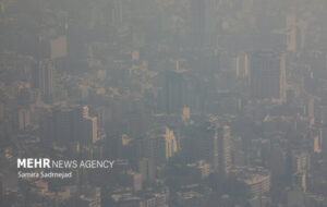 نفس تهران هنوز سنگین است؛ تداوم وضعیت ناسالم در اطراف و کاهش در مرکز نفس تهران هنوز سنگین است؛ تداوم وضعیت ناسالم در اطراف و کاهش در مرکز