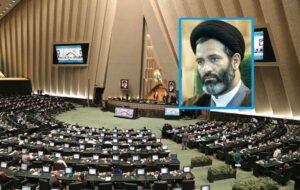 نمایشگاه های تخصصی؛ فرصتی ویژه برای توسعه صادرات صنعت شیشه نمایشگاه های تخصصی؛ فرصتی ویژه برای توسعه صادرات صنعت شیشه