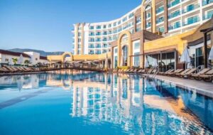 هتلهای ساحلی آلانیا: دسترسی به تفریحات دریایی هتلهای ساحلی آلانیا: دسترسی به تفریحات دریایی