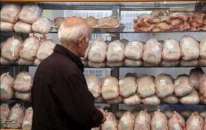 هر کیلو 200 هزار تومان؛ “مرغ” در شیراز پرواز کرد هر کیلو 200 هزار تومان؛ “مرغ” در شیراز پرواز کرد