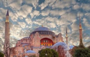 هزینه های میلیونی برای تور ۶ روزه استانبول + جدول هزینه های میلیونی برای تور ۶ روزه استانبول + جدول