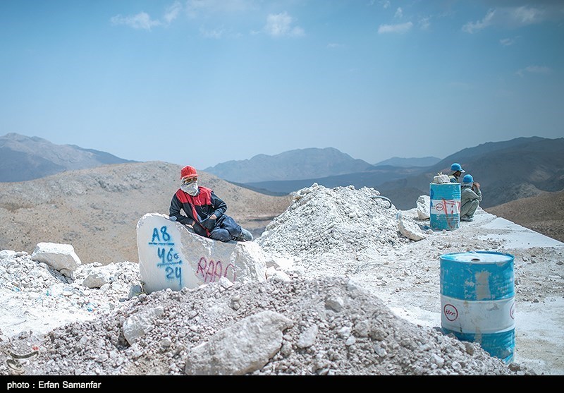 واکاوی بحران تعطیلی در معادن ایران/ سیاستهای ارزی دولت چگونه معادن را فلج کرد؟ واکاوی بحران تعطیلی در معادن ایران/ سیاستهای ارزی دولت چگونه معادن را فلج کرد؟