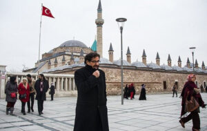 واکنش یک مولویپژوه به شهرام ناظری/مولوی متعلق به ایران فرهنگی است واکنش یک مولویپژوه به شهرام ناظری/مولوی متعلق به ایران فرهنگی است