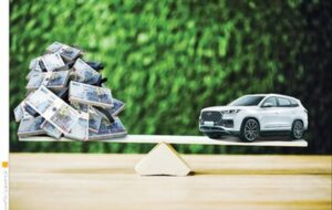 وزیر صمت به افزایش قیمت خودروهای مونتاژی ورود کرد وزیر صمت به افزایش قیمت خودروهای مونتاژی ورود کرد