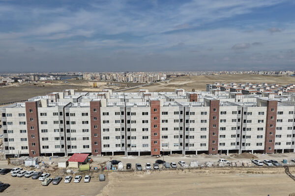 ویدئو| آخرین وضعیت احداث پروژه ۸۲۰ واحدی قطعه یک شهدای طلاییه در شهرک سردار شهید سلیمانی اردبیل ویدئو : آخرین وضعیت احداث پروژه ۸۲۰ واحدی قطعه یک شهدای طلاییه در شهرک سردار شهید سلیمانی اردبیل