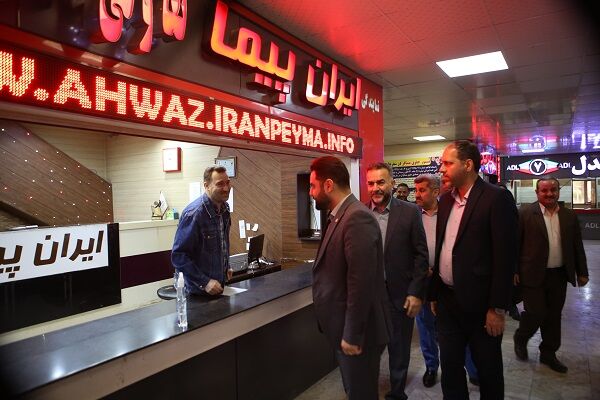 ویدئو| بازدید مدیرکل راهداری و حملونقل جادهای خوزستان از پایانه مسافربری سیاحت اهواز به مناسبت هفته حملونقل بازدید مدیرکل راهداری و حمل و نقل جاده ای خوزستان از پایانه سیاحت اهواز