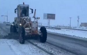 ویدئو | برفروبی محور شیروان – بجنورد توسط راهداران شهرستان شیروان استان خراسان شمالی ویدئو | برفروبی محور شیروان – بجنورد توسط راهداران شهرستان شیروان استان خراسان شمالی