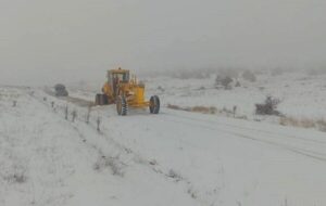 ویدئو| عملیات برفروبی محور روستایی کاستان توسط راهداران شهرستان های مانه و سملقان استان خراسان شمالی ویدئو| عملیات برفروبی محور روستایی کاستان توسط راهداران شهرستان های مانه و سملقان استان خراسان شمالی