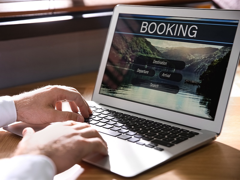 پرواز تهران شیراز؛ چه زمانی بلیط بخریم که ارزانتر باشد؟ پرواز تهران شیراز؛ چه زمانی بلیط بخریم که ارزانتر باشد؟