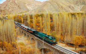 چالشها و فرصتهای گردشگری ریلی ایران در زمان جنگ؛ بررسی تأثیرات اجتماعی و اقتصادی چالشها و فرصتهای گردشگری ریلی ایران در زمان جنگ؛ بررسی تأثیرات اجتماعی و اقتصادی