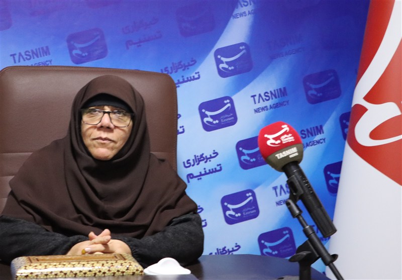 چرا ادبیات فارسی در شاهنامه و غزلهای حافظ هویت ایرانی است؟ /ادبیات سرمایهای تمدنی زبان فارسی , اخبار استان مرکزی , حافظ , فردوسی ,