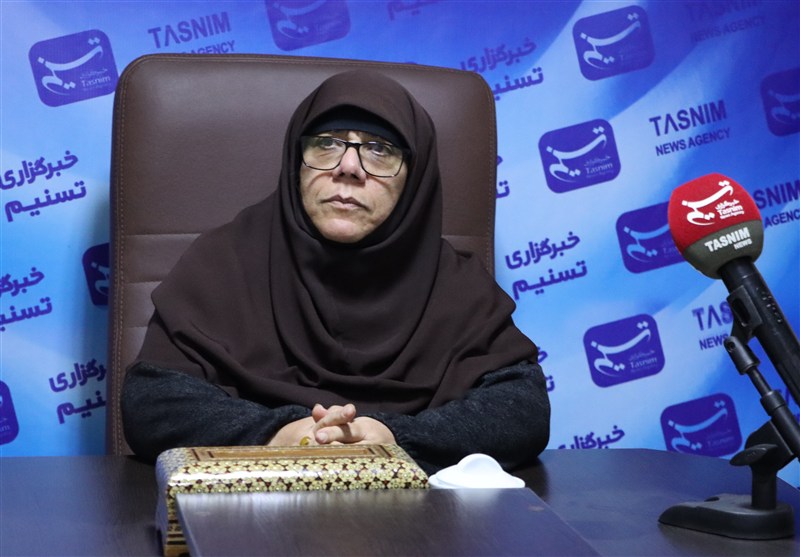 چرا ادبیات فارسی در شاهنامه و غزلهای حافظ هویت ایرانی است؟ /ادبیات سرمایهای تمدنی زبان فارسی , اخبار استان مرکزی , حافظ , فردوسی ,