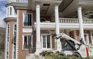 چرا تخریب ابرویلای شخص ذینفوذ زمانبر شد؟! چرا تخریب ابرویلای شخص ذینفوذ زمانبر شد؟!