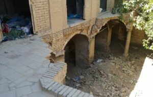 کاروانسرای قاجاری فرو ریخت! کاروانسرای قاجاری فرو ریخت!