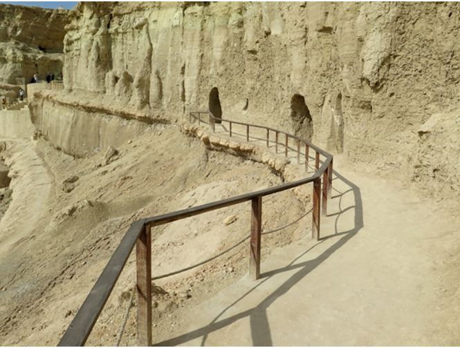 کشف غارهای شگفتانگیز قشم تور غارنوردی کشف غارهای شگفتانگیز قشم تور غارنوردی