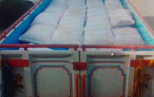 کشف ۲ کامیون کود شیمیایی کشاورزی بدون مجوز در مرز خسروی کشف ۲ کامیون کود شیمیایی کشاورزی بدون مجوز در مرز خسروی