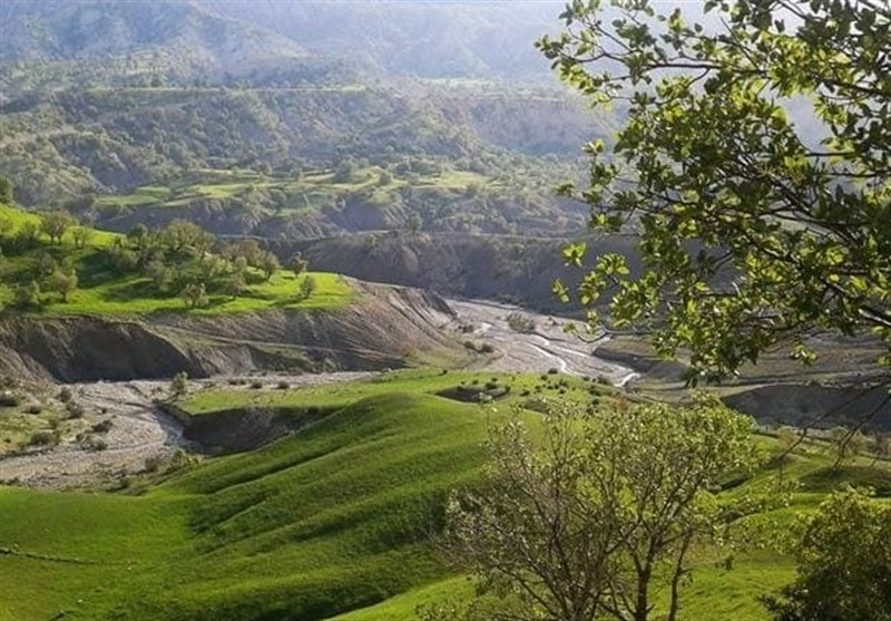 گردشگری پاییزی| ماجراجویی در قلب طبیعت بکر غرب ایران/ سفر به جغرافیای آرامش با چالش "مه" اخبار استان ایلام , سازمان میراث فرهنگی، صنایع دستی و گردشگری , وزارت میراث فرهنگی، گردشگری و صنایع دستی ,