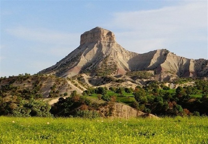 گردشگری پاییزی| ماجراجویی در قلب طبیعت بکر غرب ایران/ سفر به جغرافیای آرامش با چالش "مه" اخبار استان ایلام , سازمان میراث فرهنگی، صنایع دستی و گردشگری , وزارت میراث فرهنگی، گردشگری و صنایع دستی ,