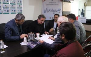 گفتوگوی چهرهبهچهره مدیرکل راه و شهرسازی استان البرز با مردم در محل میز خدمت گفتوگوی چهرهبهچهره مدیرکل راه و شهرسازی استان البرز با مردم در محل میز خدمت