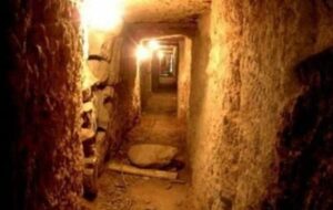 گنج در زیرزمین تخت جمشید؟! گنج در زیرزمین تخت جمشید؟!