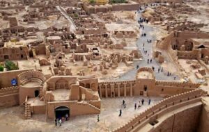 گورستان کودکان ایستاده؛ راز عجیب کودکان مومیایی در دیوارهای ارگ بم + عکس گورستان کودکان ایستاده؛ راز عجیب کودکان مومیایی در دیوارهای ارگ بم + عکس