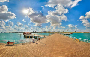 ۳ روز اقامت در هتل های رو به دریای کیش چقدر آب می خورد؟ + جدول ۳ روز اقامت در هتل های رو به دریای کیش چقدر آب می خورد؟ + جدول