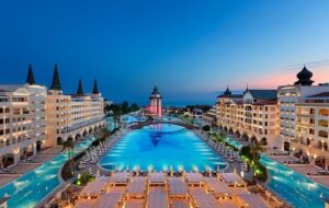 ۶ شب سفر با تور ارزان آنتالیا چند؟ + جدول ۶ شب سفر با تور ارزان آنتالیا چند؟ + جدول