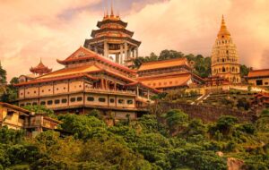 ۸ شب سفر به مالزی در نوروز ۱۴۰۱ چقدر هزینه دارد؟ + جدول ۸ شب سفر به مالزی در نوروز ۱۴۰۱ چقدر هزینه دارد؟ + جدول