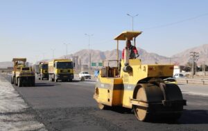 آغاز عملیات روکش آسفالت پروژه نقطه حادثهخیز سعادتآباد محور کرمان_باغین آغاز عملیات روکش آسفالت پروژه نقطه حادثهخیز سعادتآباد محور کرمان_باغین
