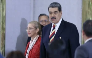 آغاز محاکمه مادورو و همسرش/ رئیسجمهور ونزوئلا خود را بیگناه خواند آغاز محاکمه مادورو و همسرش/ رئیسجمهور ونزوئلا خود را بیگناه خواند